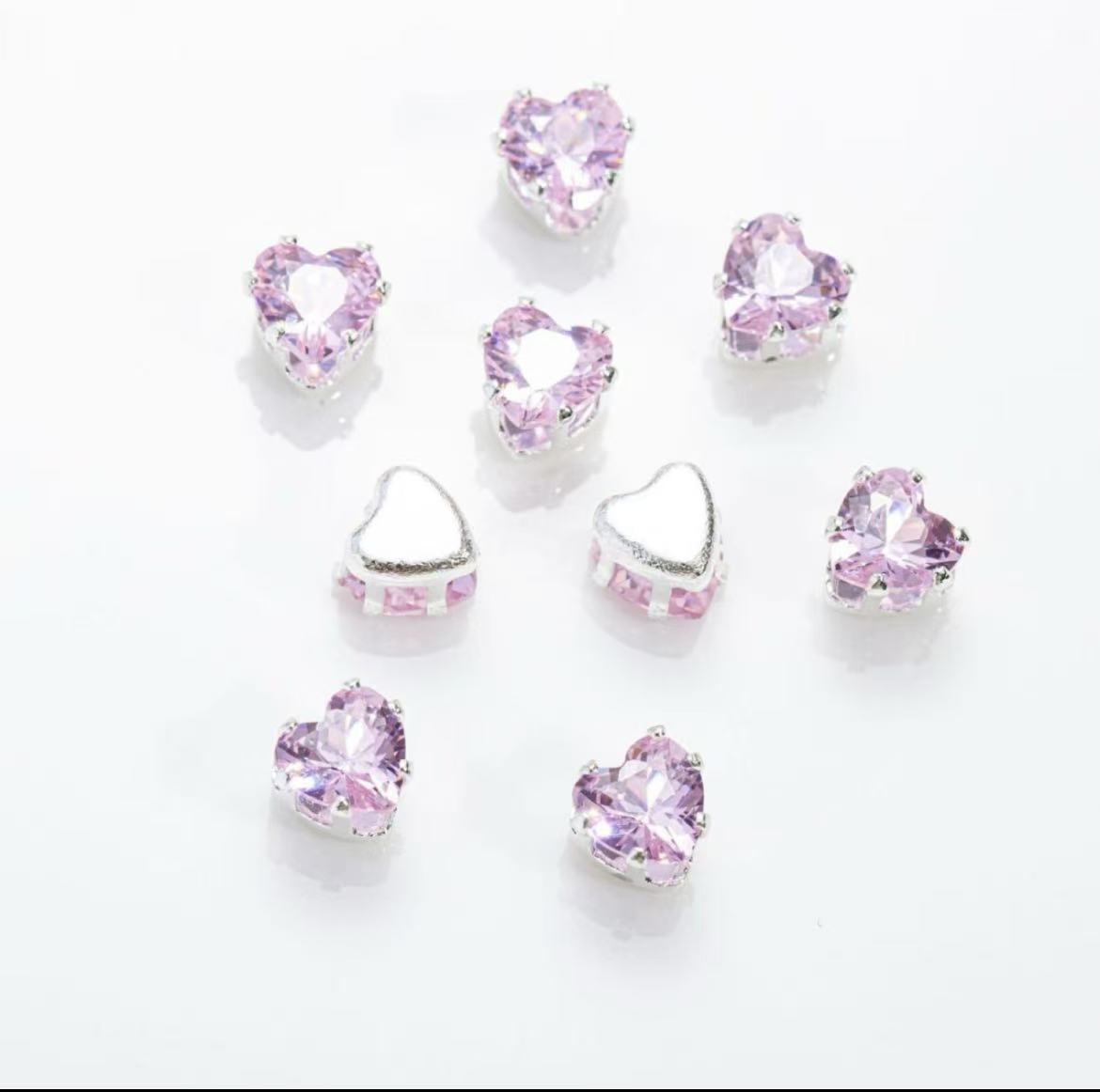 GA heart-shaped zirconia beads 4mm