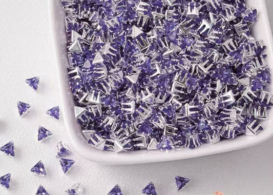 GA triangle zirconia beads 4mm